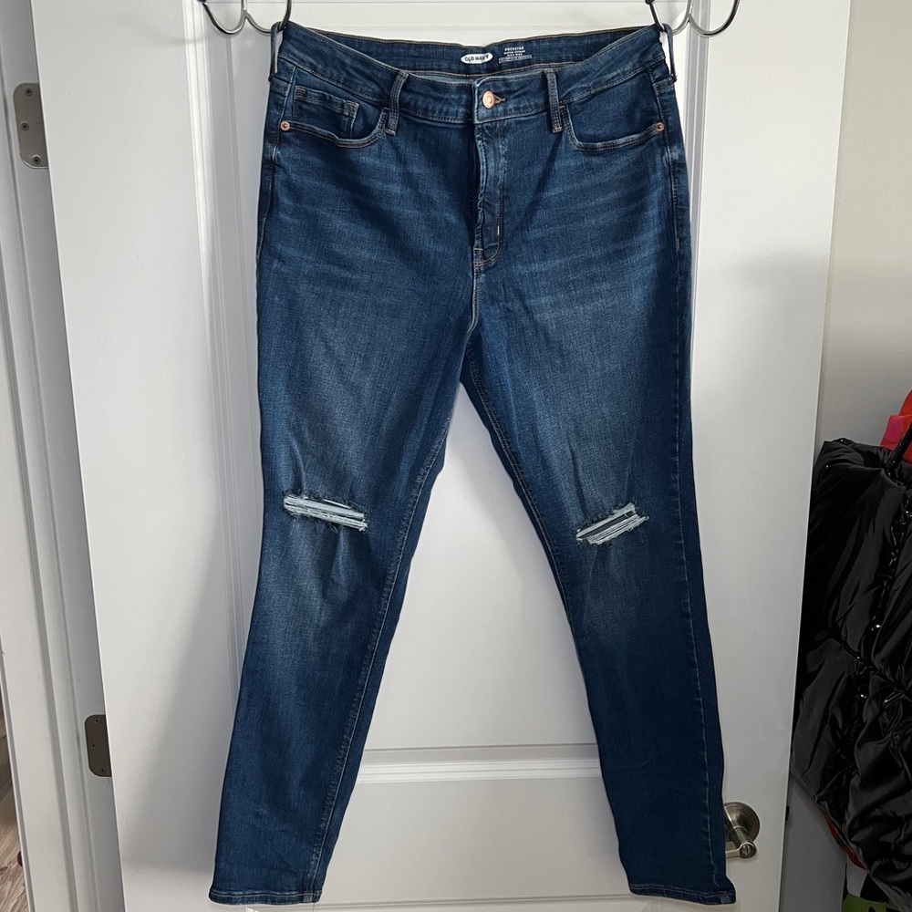 Old Navy Rockstar Super Skinny High Rise Jeans